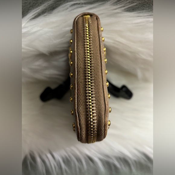 MIU MIU ZIPPY WALLET - Picture 8 of 16